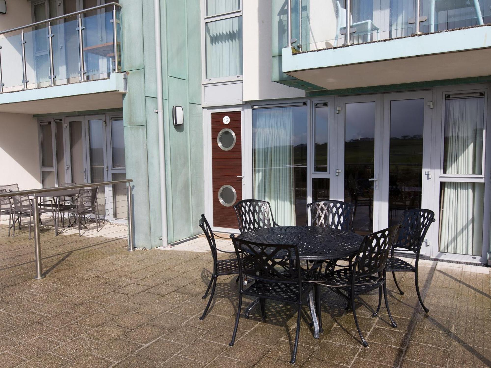 12 Zinc Apartment New Quay Екстериор снимка